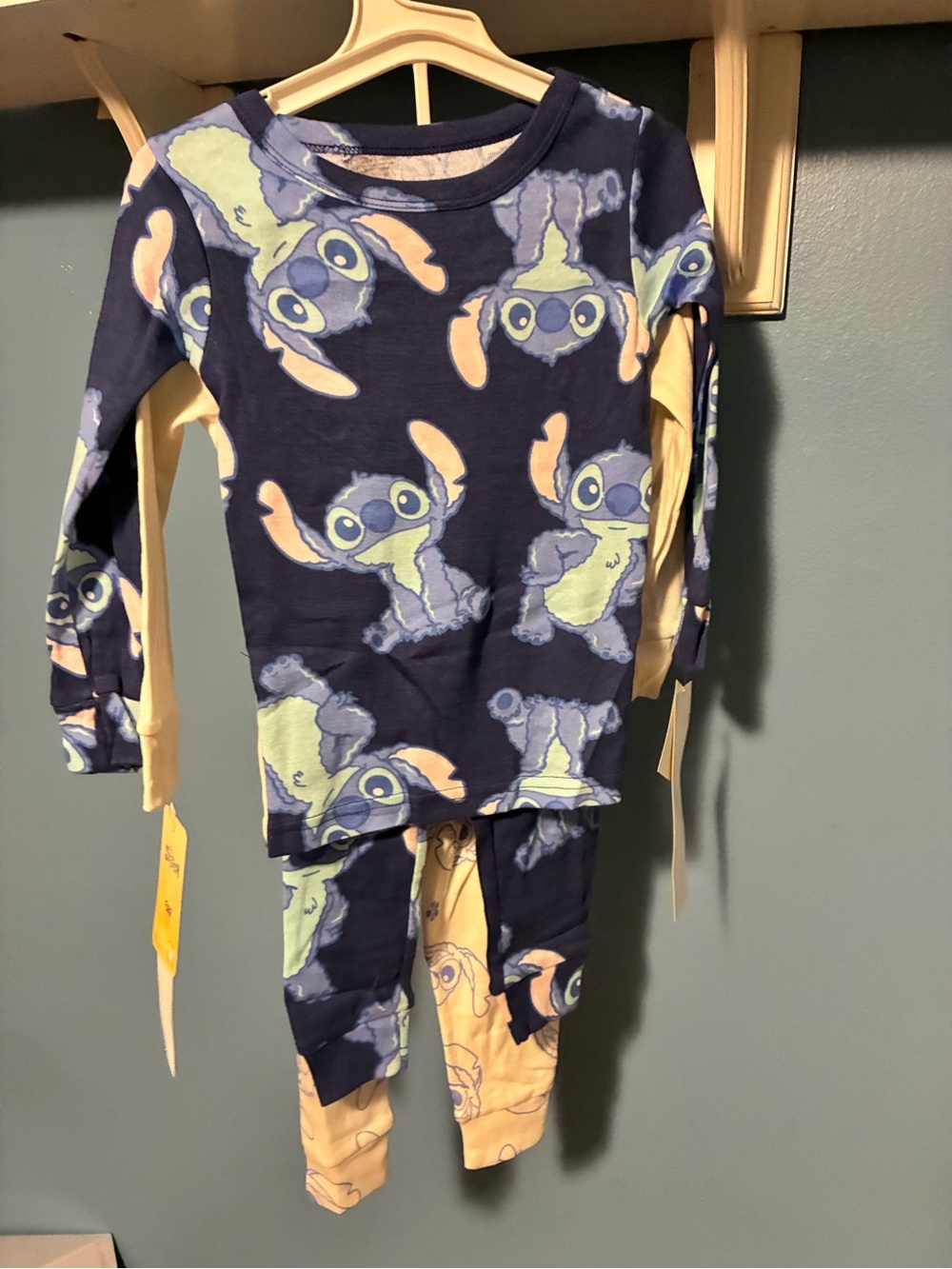 Disney Stitch 2-Piece Pajama Set Lot 2T Cream Navy NWT - Picture 2 of 5